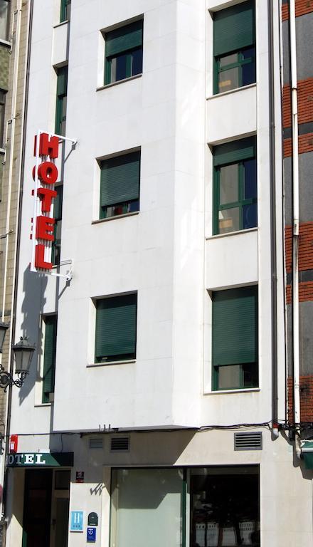 El Retiro De Cardea Hotell Oviedo Exteriör bild